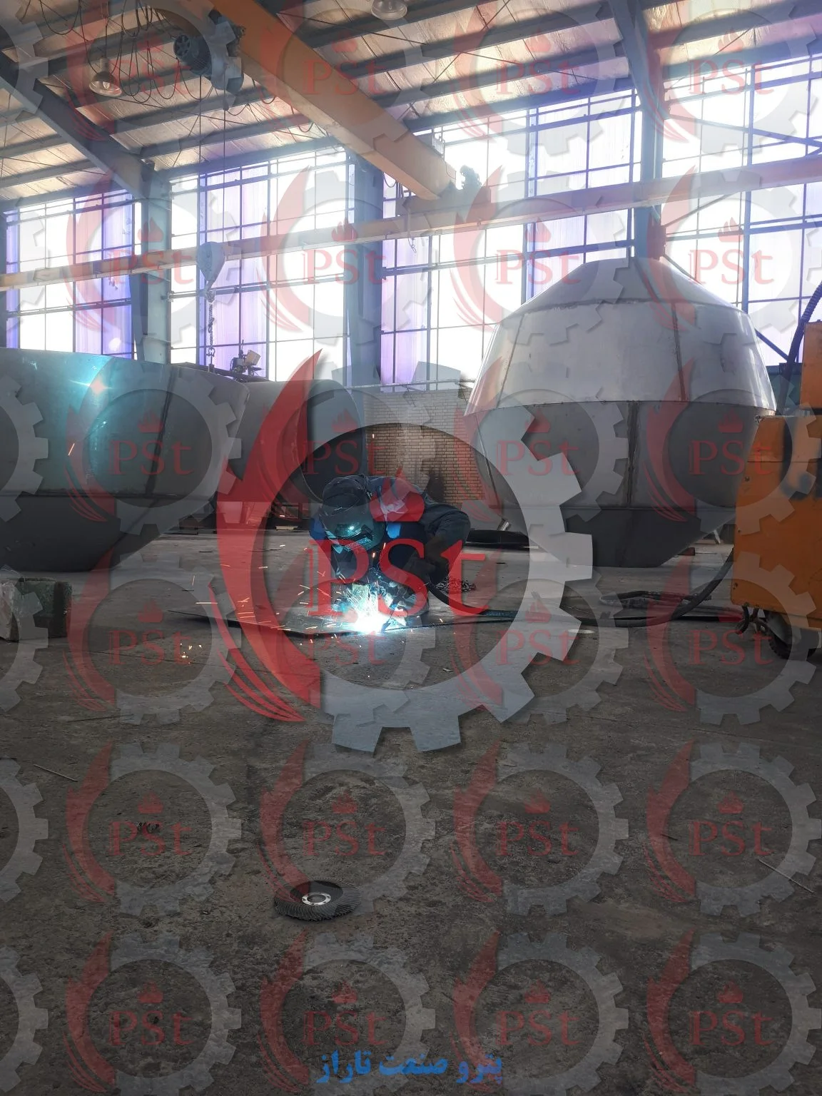 مراحل نهایی ساخت مخازن کروی