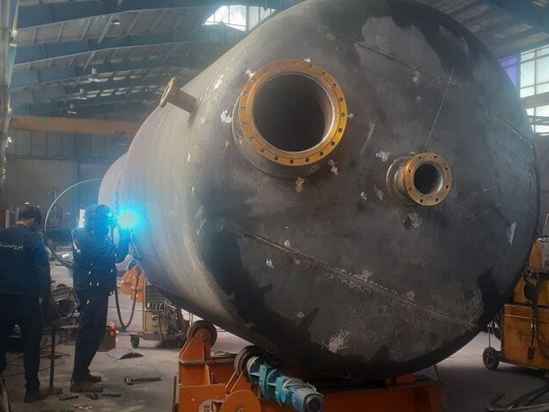 طراحی و ساخت راکتورهای پلی‌مریزاسیون