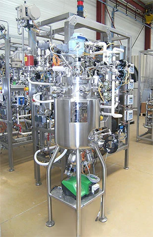 فرمانتور تخمیر حبوبات برای انجام فرآیند تخمیر کنترل‌شده و تولید محصولات تخمیری