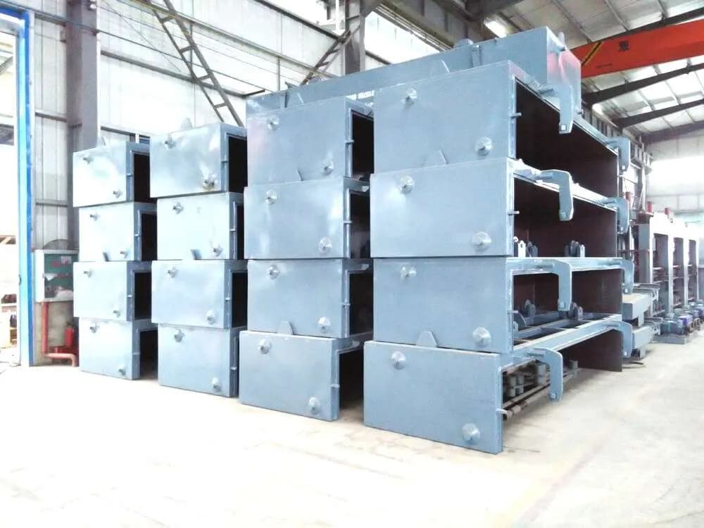 نمایش سهولت برش و نصب سریع و دقیق بلوک‌های AAC، که زمان اجرای عملیات بنایی را به شدت کاهش می‌دهد.