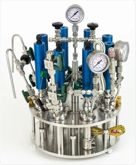 سیستم تأمین فشار در راکتور برای کنترل و تنظیم فشار فرآیندی در واکنش‌های شیمیایی