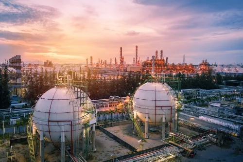 مخازن ذخیره‌سازی کروی تقویت‌ شده برای نگهداری ایمن سیالات و گازهای پرفشار